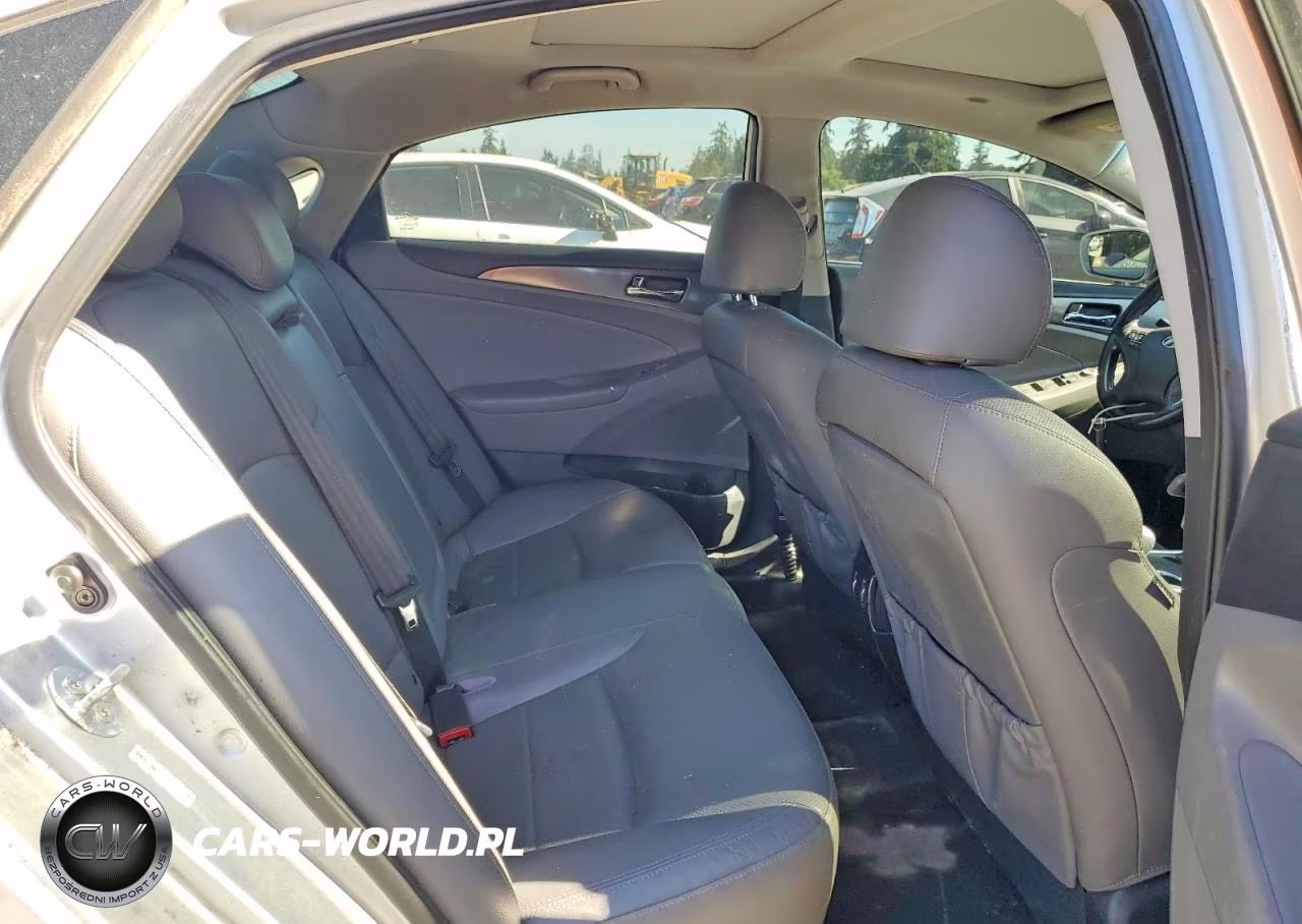 2013 Hyundai Sonata Hybrid VIN:KMHEC4A45DA051088 - 10
