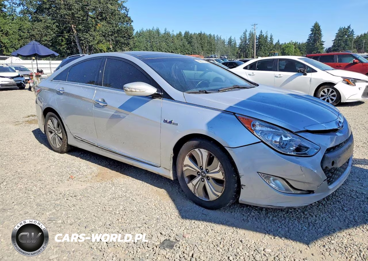 2013 Hyundai Sonata Hybrid VIN:KMHEC4A45DA051088 - 4