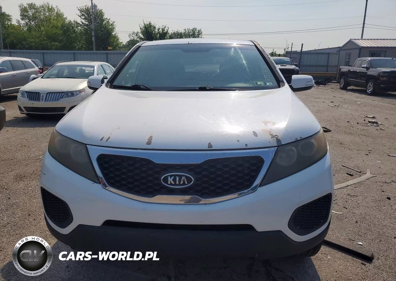 2011 Kia Sorento Lx VIN:5XYKT3A14BG008320 - 5