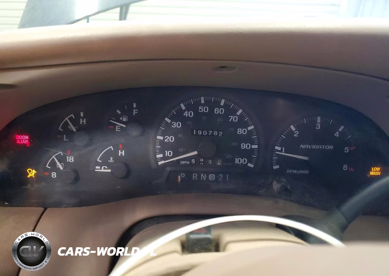 1998 Lincoln Navigator VIN:5LMFU28L1WLJ03811 - 9