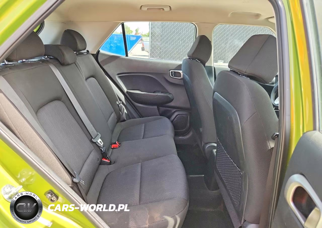 2021 Hyundai Venue Se VIN:KMHRB8A36MU072114 - 10