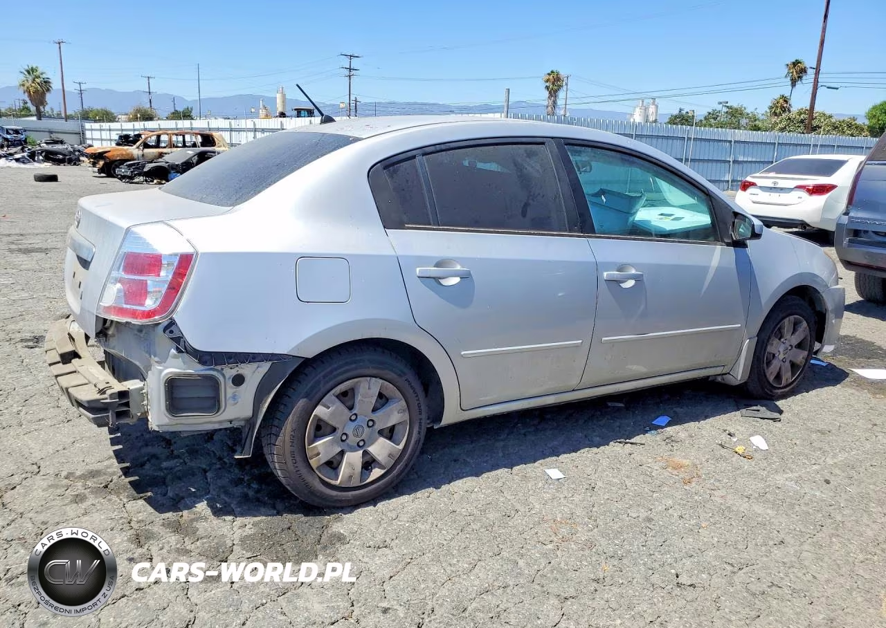 2010 Nissan Sentra 2.0 VIN:3N1AB6AP1AL726468 - 3