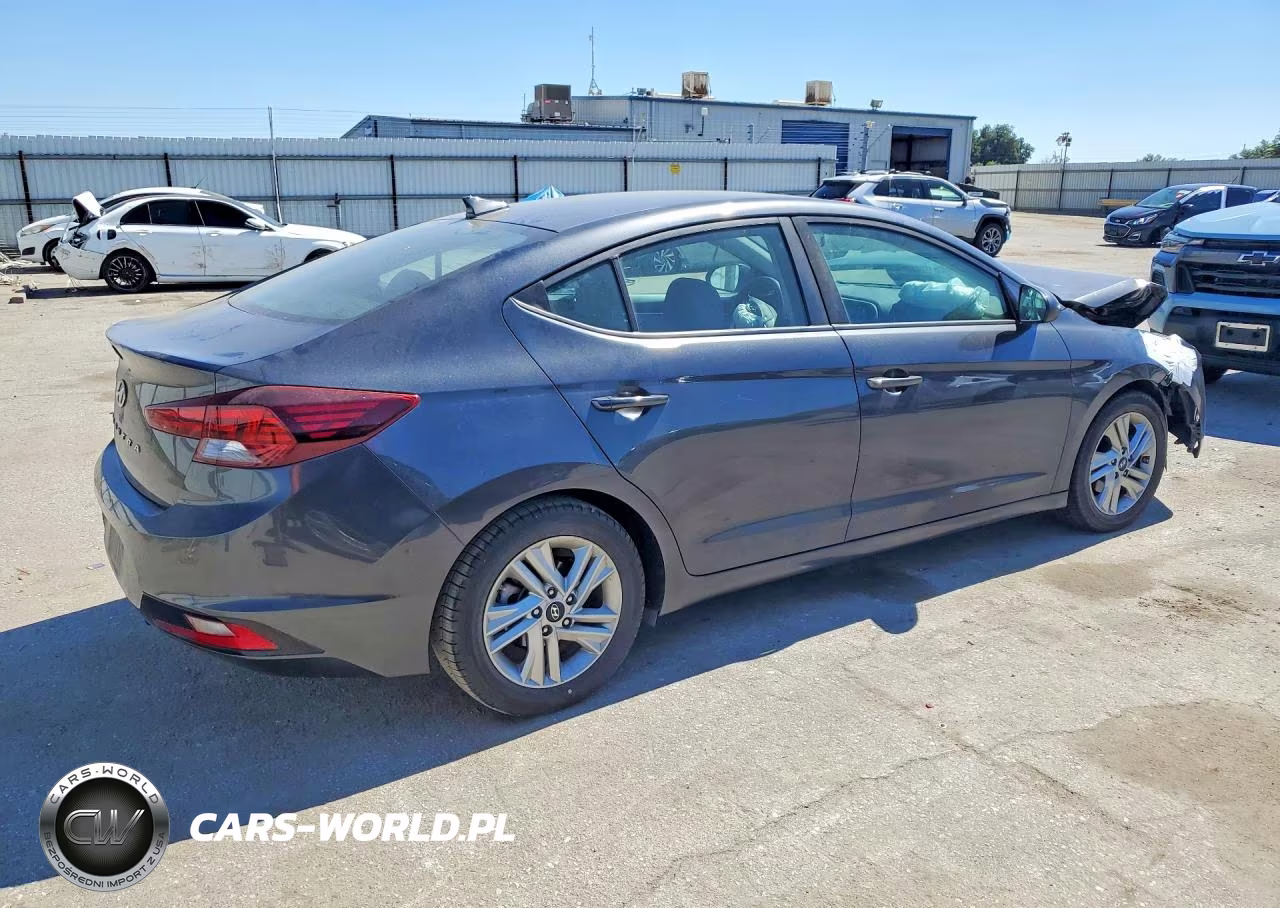 2020 Hyundai Elantra Sel VIN:5NPD84LF7LH558338 - 3
