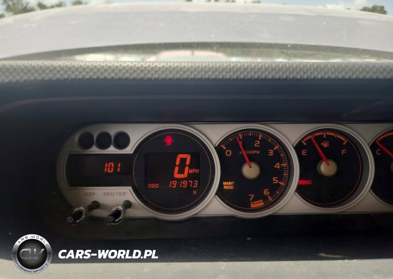 2008 Toyota Scion Xb VIN:JTLKE50E981027548 - 9