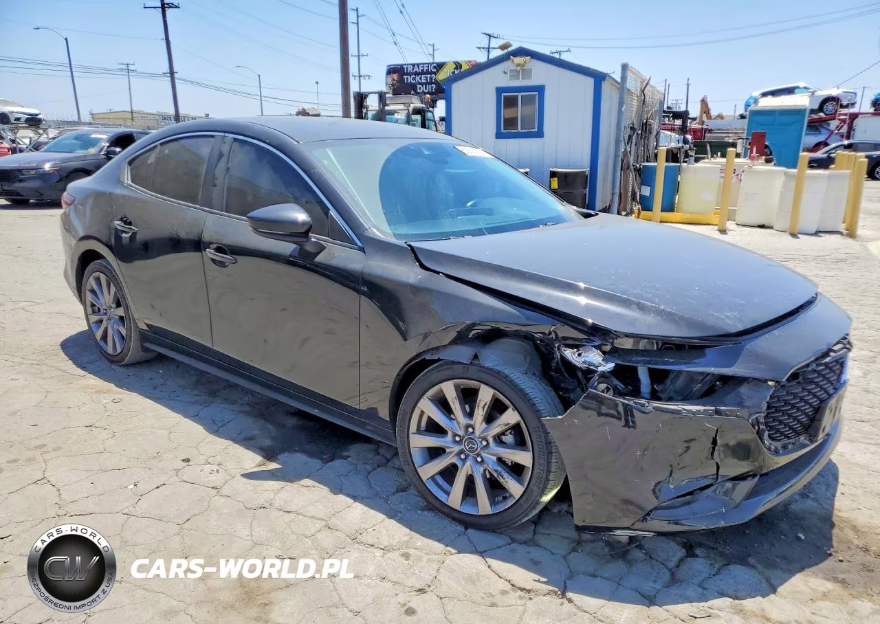2019 Mazda 3 Preferred VIN:3MZBPADL3KM108897 - 4