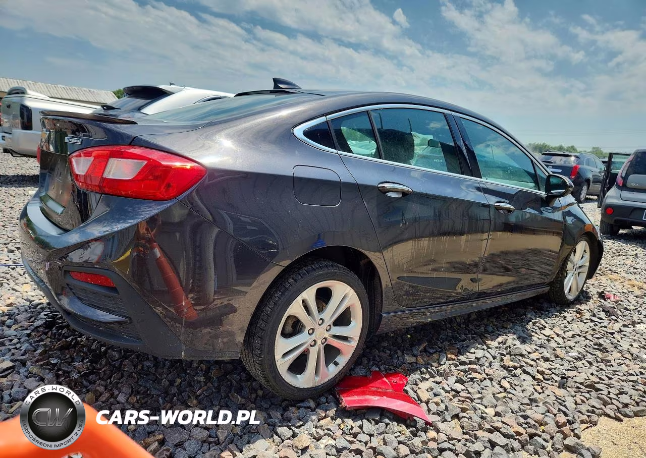 2016 Chevrolet Cruze Premier VIN:1G1BG5SM7G7258737 - 3