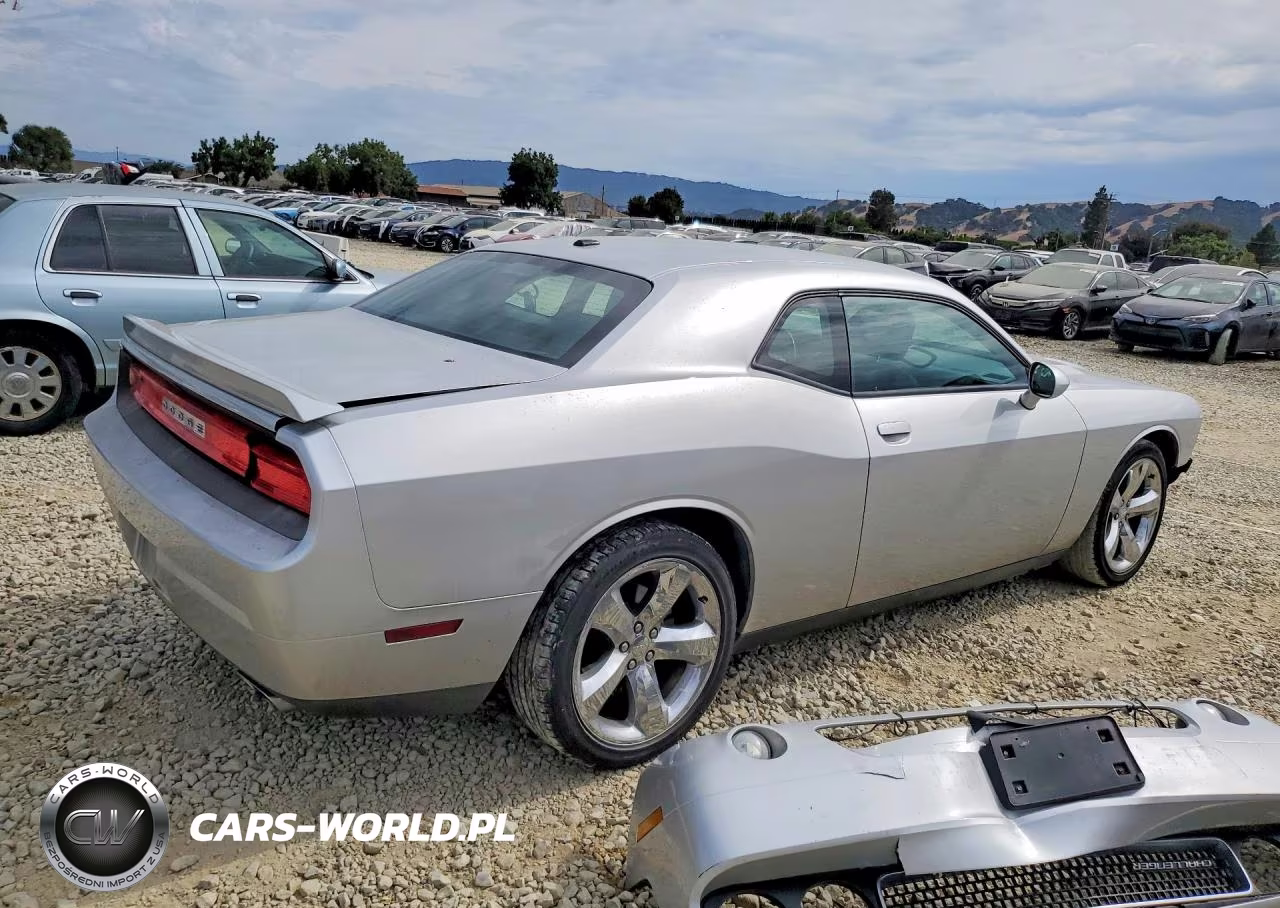 2012 Dodge Challenger Sxt VIN:2C3CDYAG6CH137489 - 3
