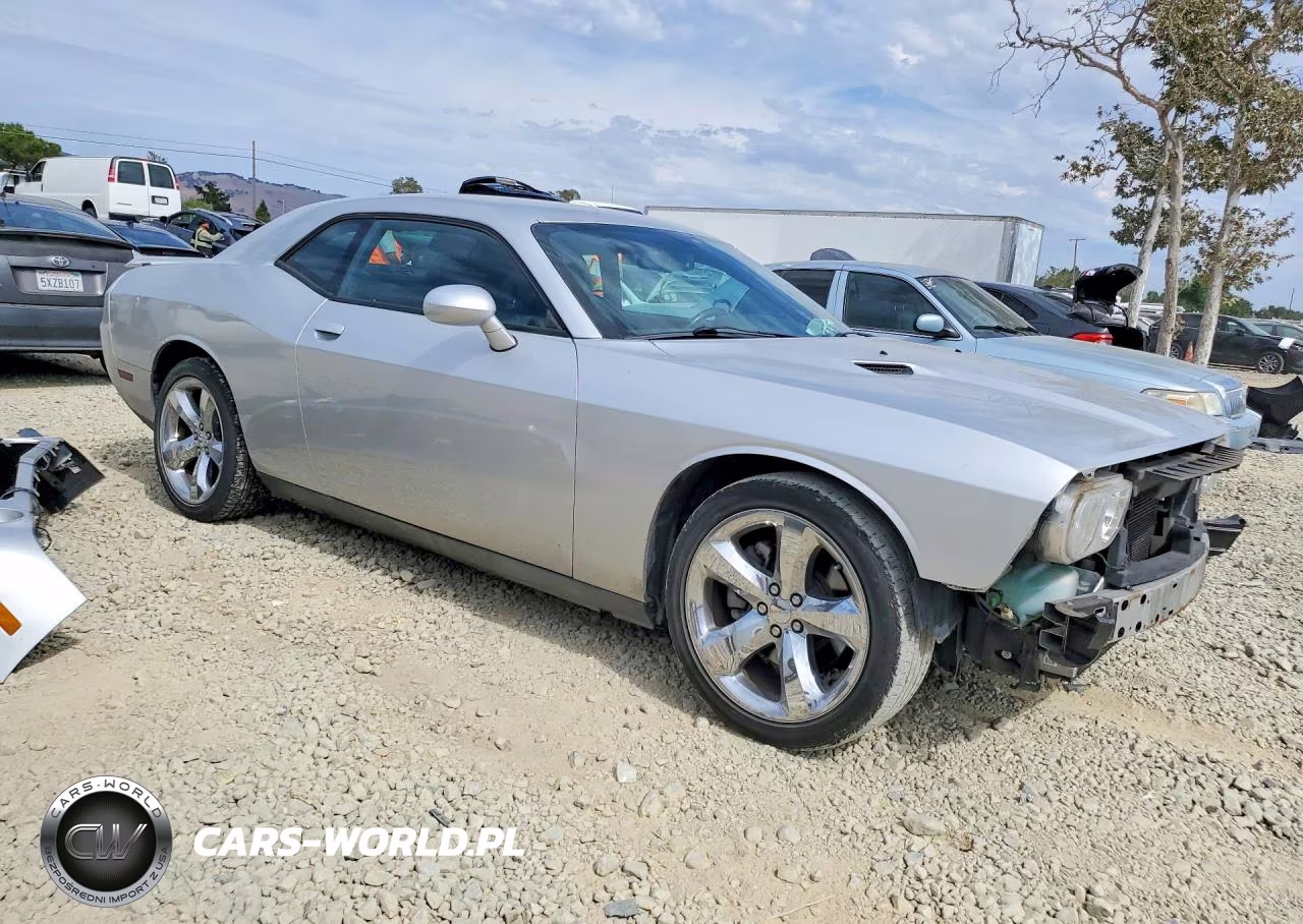 2012 Dodge Challenger Sxt VIN:2C3CDYAG6CH137489 - 4