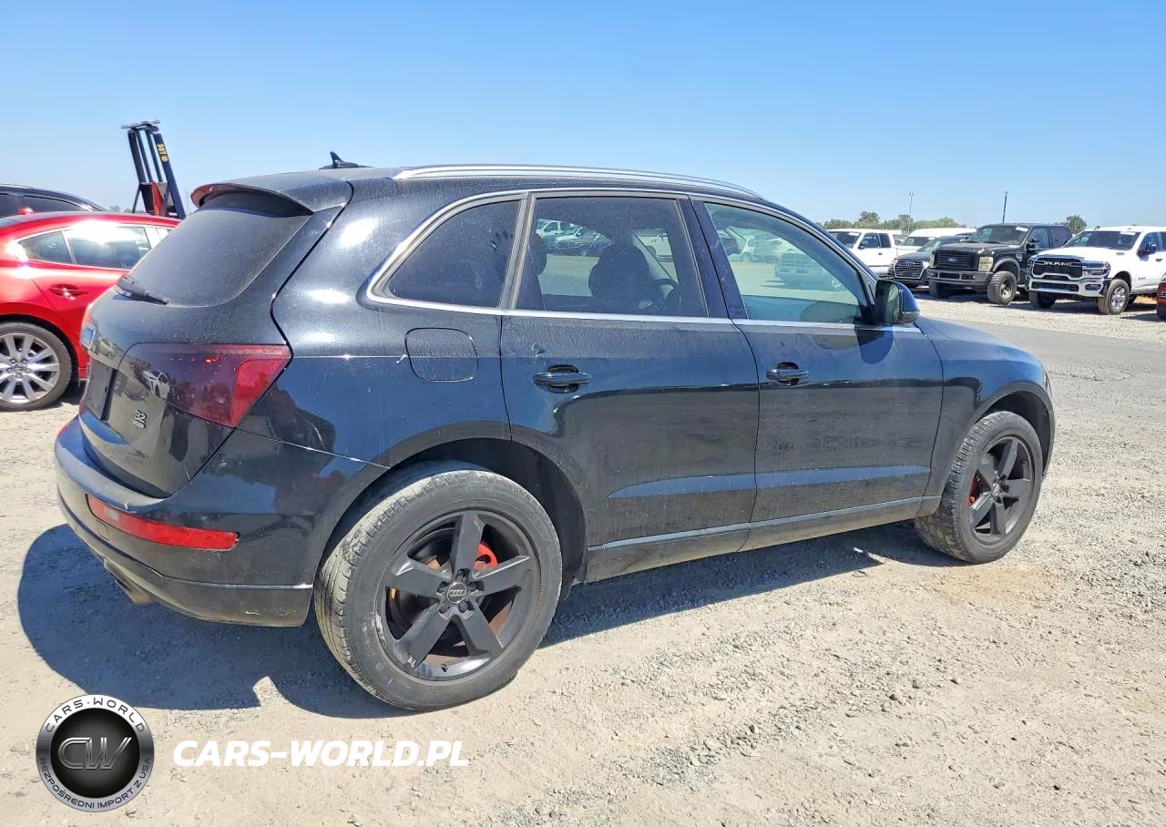 2010 Audi Q5 Premium Plus VIN:WA1LKAFP0AA079208 - 3
