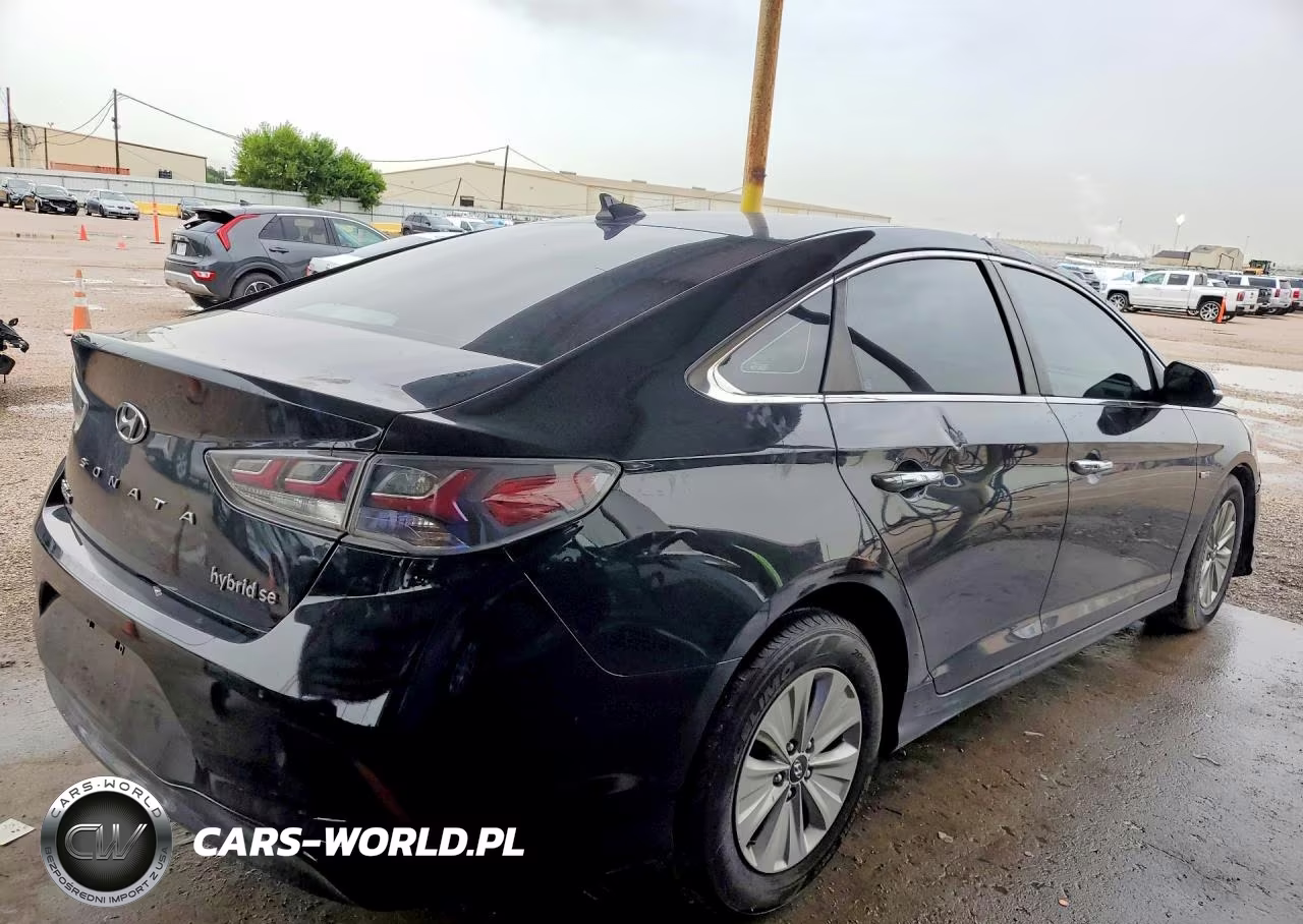 2019 Hyundai Sonata Hybrid Se VIN:KMHE24L30KA088148 - 3