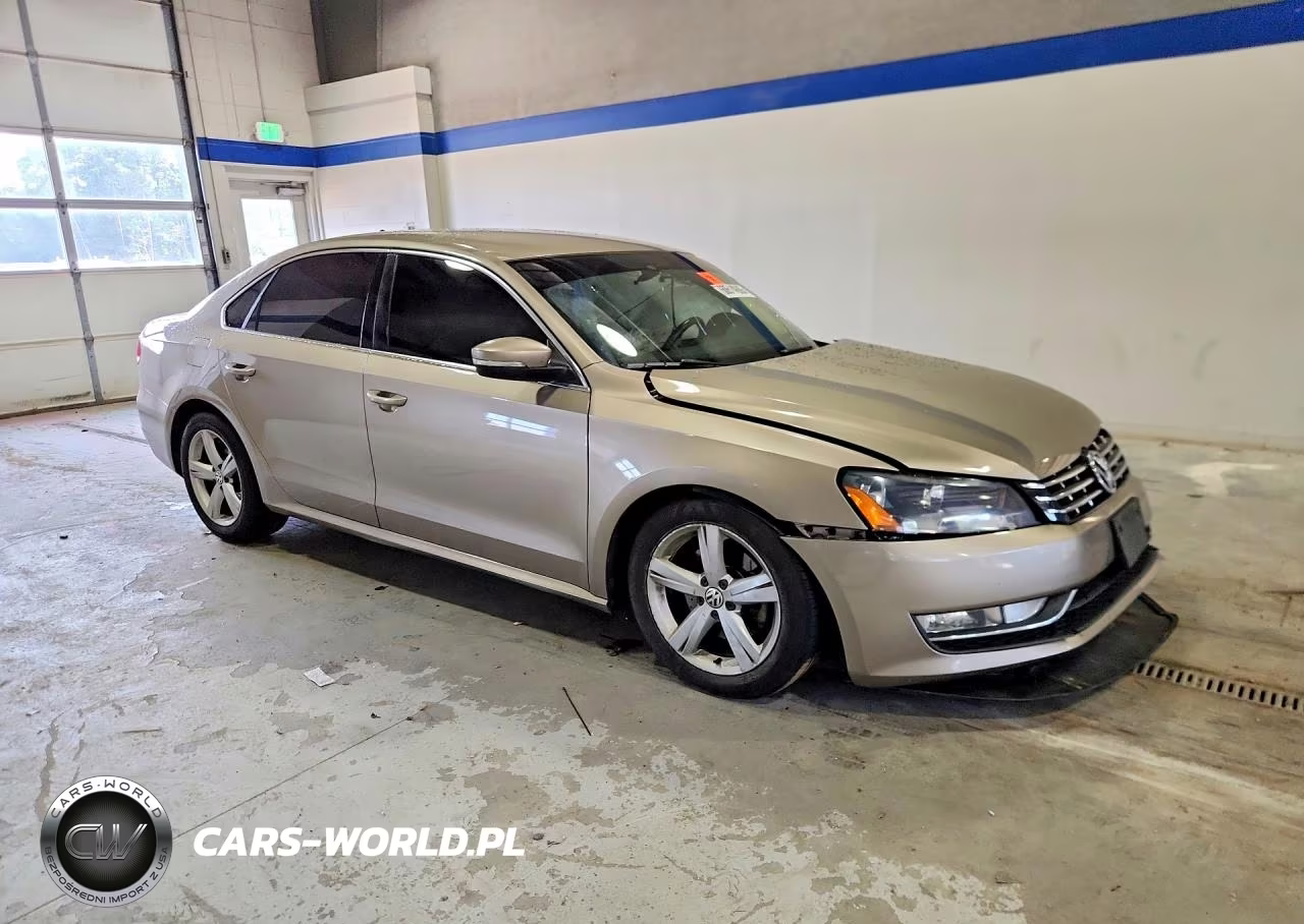 2015 Volkswagen Passat S VIN:1VWAT7A3XFC086502 - 4
