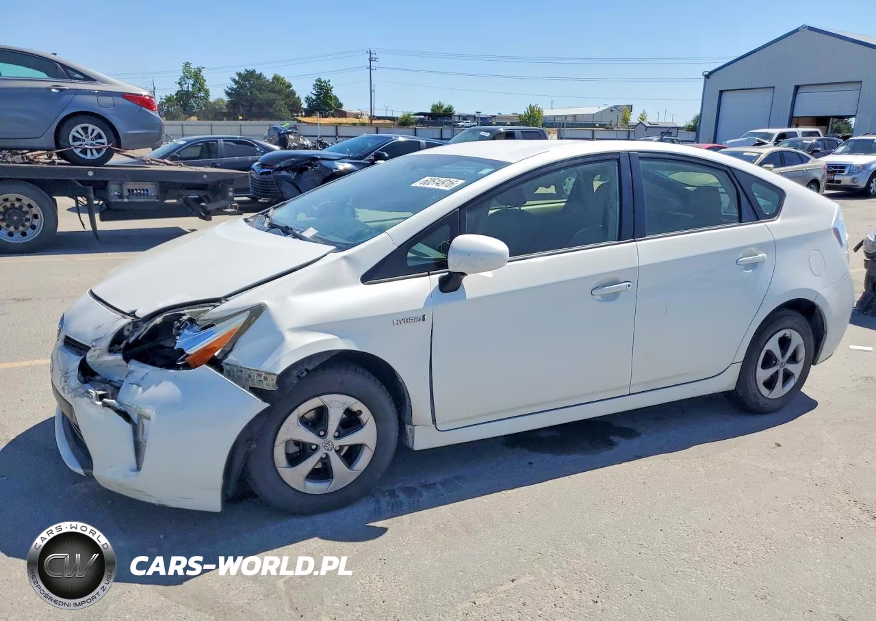 2014 Toyota Prius Two – zdjęcie 1 z 12
