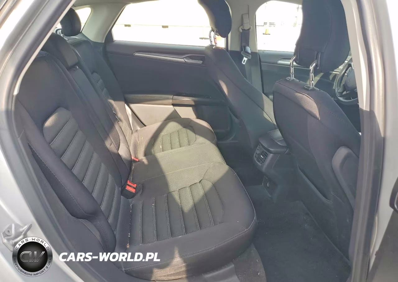 2014 Ford Fusion Se VIN:1FA6P0H79E5406589 - 10
