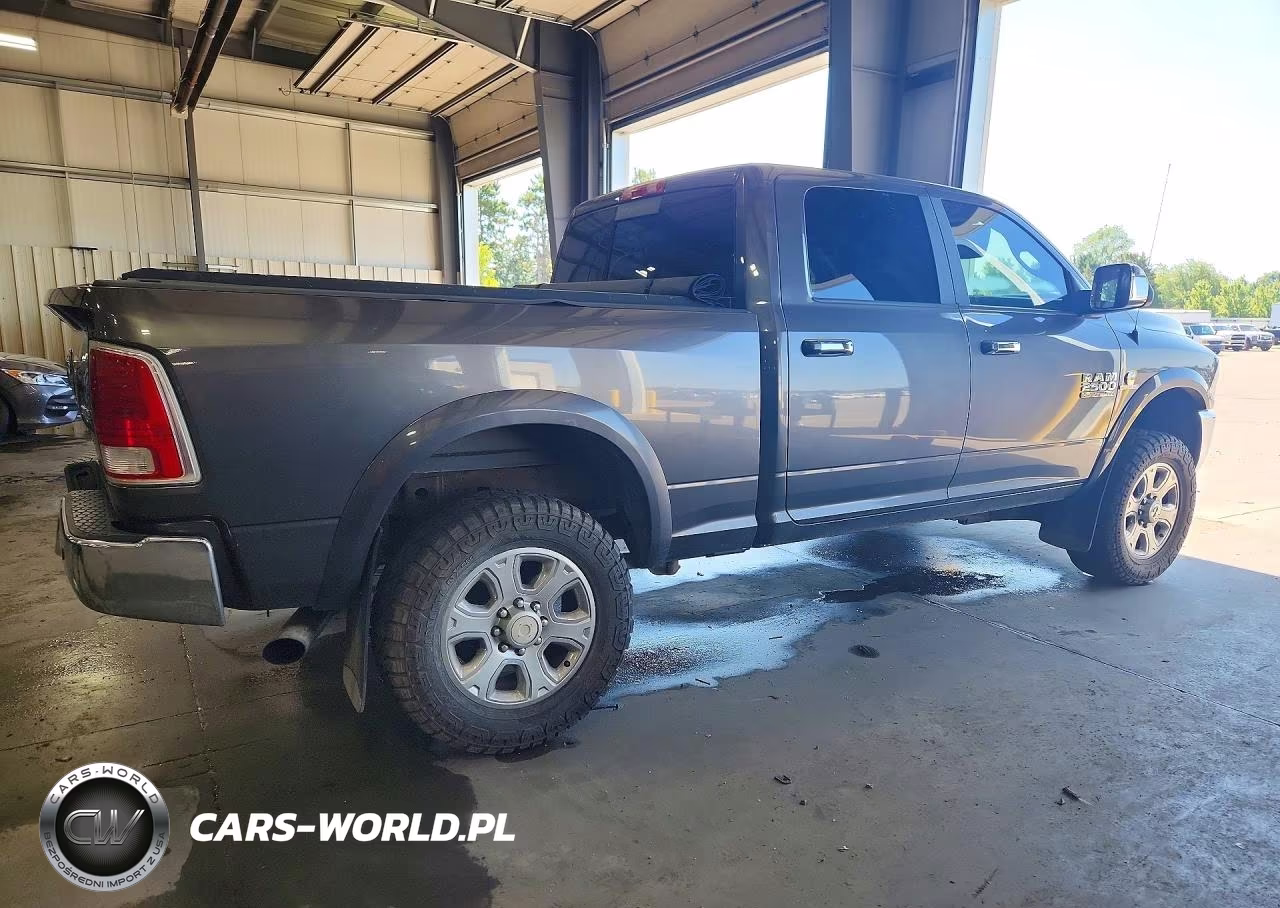 2015 Ram 2500 Laramie VIN:3C6UR5FL4FG694063 - 3