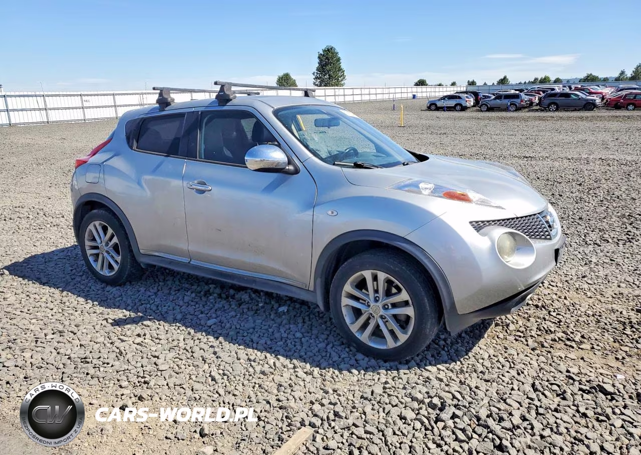 2011 Nissan Juke S VIN:JN8AF5MVXBT019795 - 4