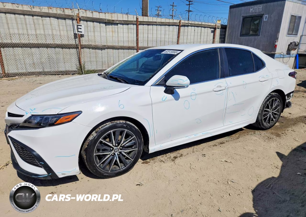 2023 Toyota Camry Se – zdjęcie 1 z 13