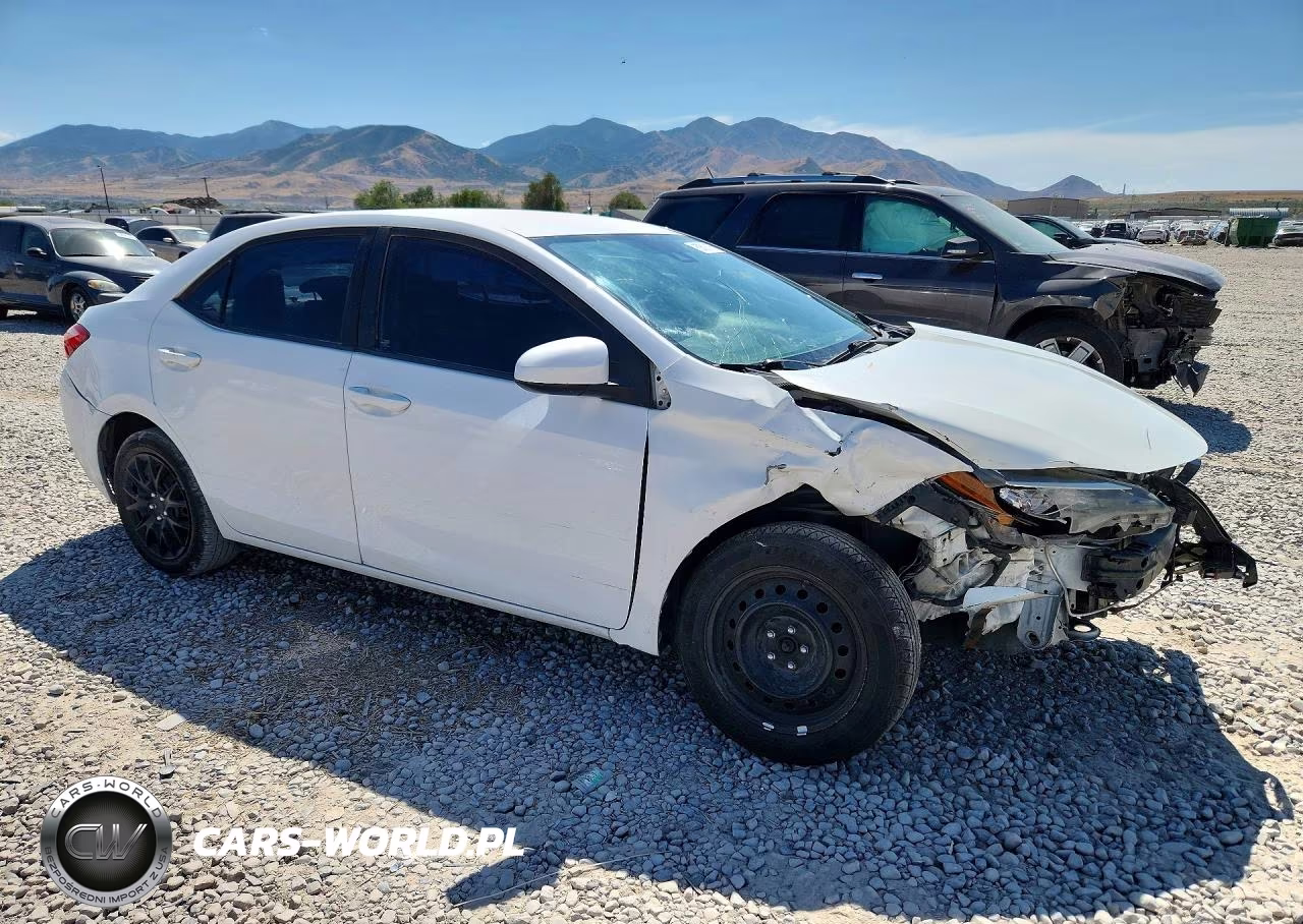 2017 Toyota Corolla Le VIN:2T1BURHE3HC843743 - 4