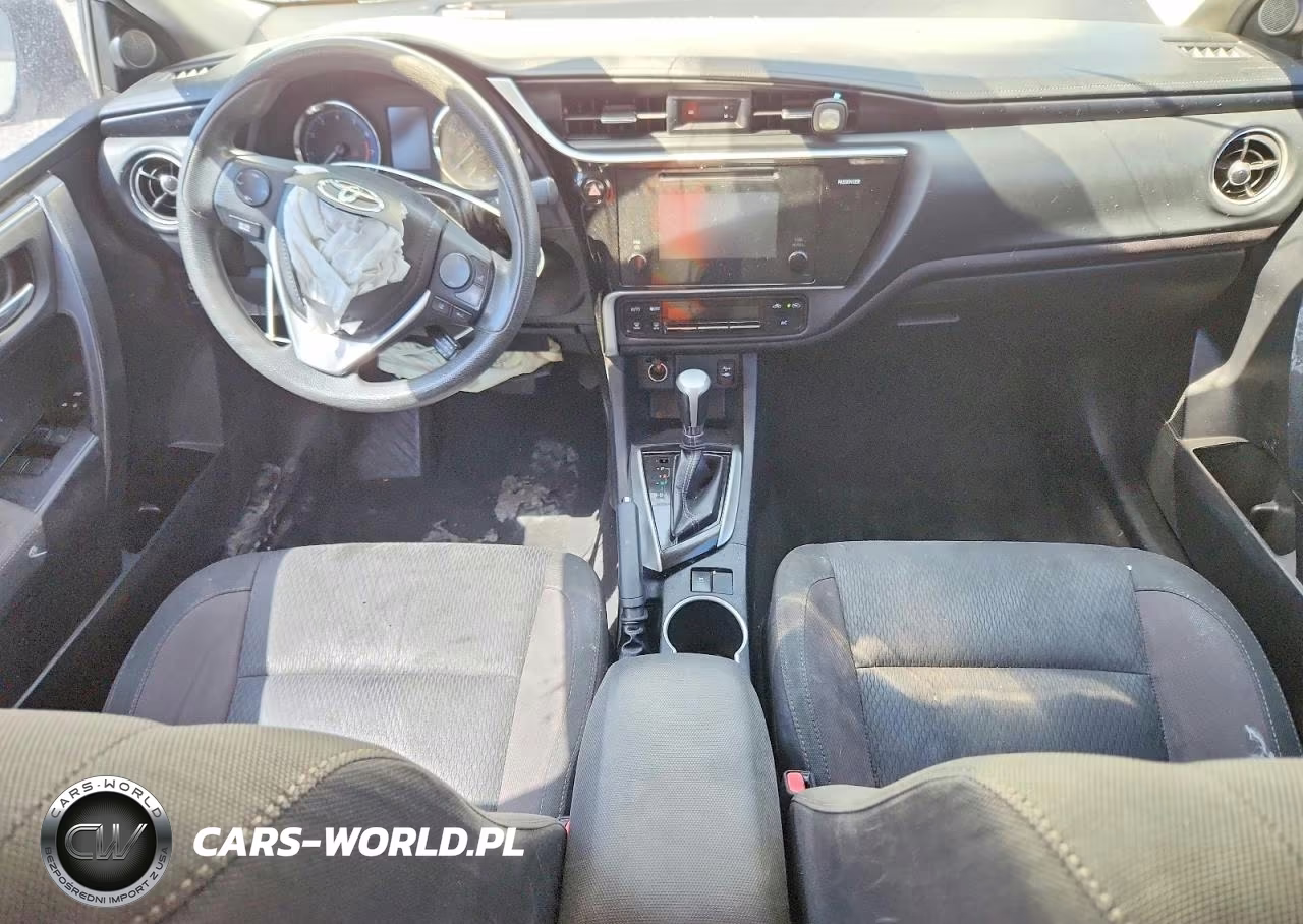 2017 Toyota Corolla Le VIN:2T1BURHE3HC843743 - 8
