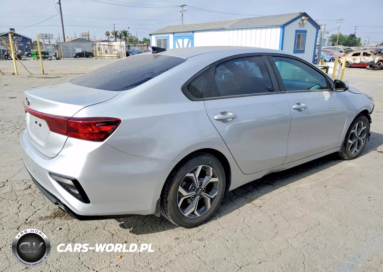 2019 Kia Forte Lxs VIN:3KPF24AD7KE048909 - 3