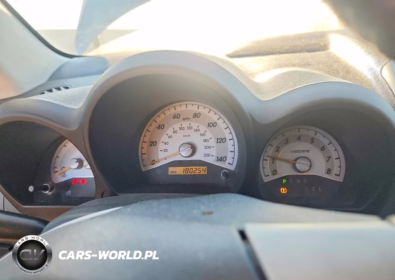 2007 Scion Tc Base VIN:JTKDE177370158282 - 9