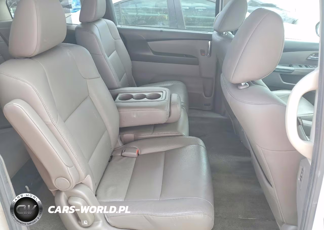 2014 Honda Odyssey Touring VIN:5FNRL5H90EB124387 - 10