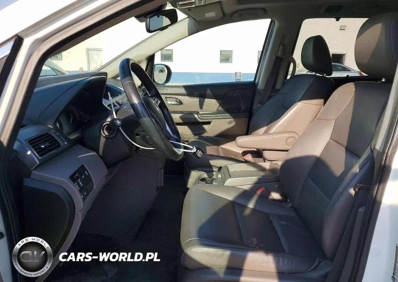 2014 Honda Odyssey Touring VIN:5FNRL5H90EB124387 - 7
