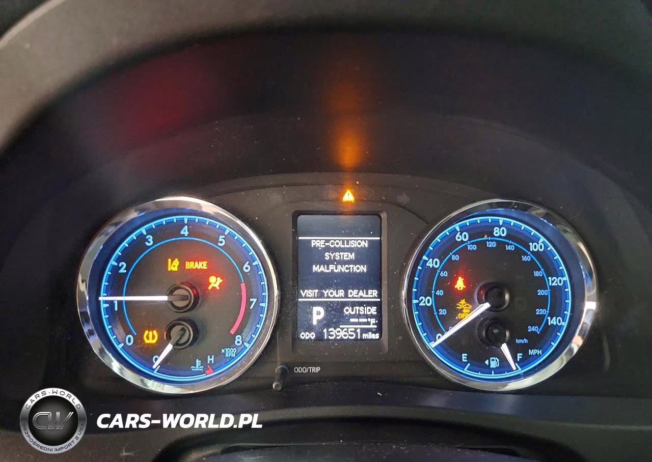 2017 Toyota Corolla Le VIN:2T1BURHE5HC806113 - 9