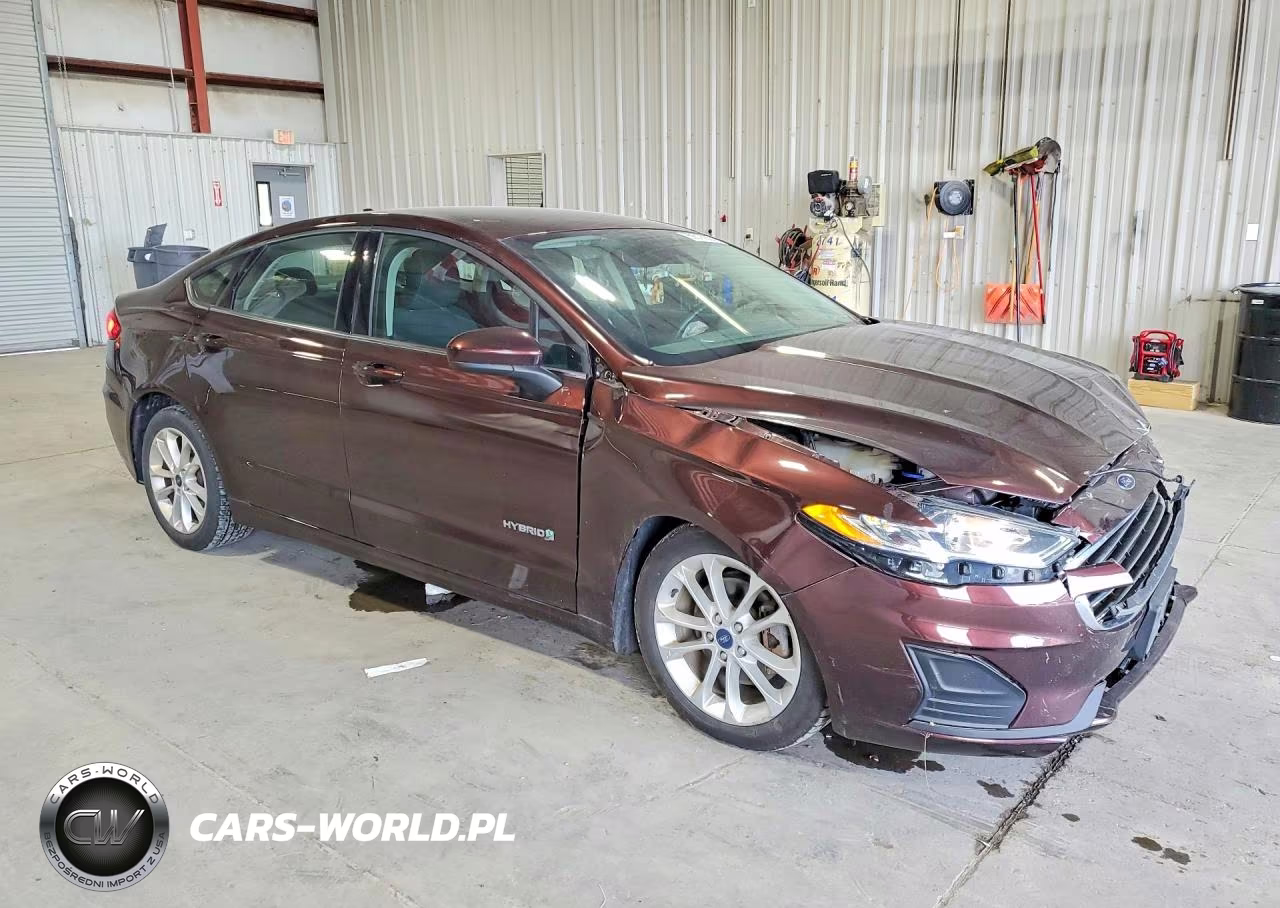 2019 Ford Fusion Se VIN:3FA6P0LU3KR157809 - 4