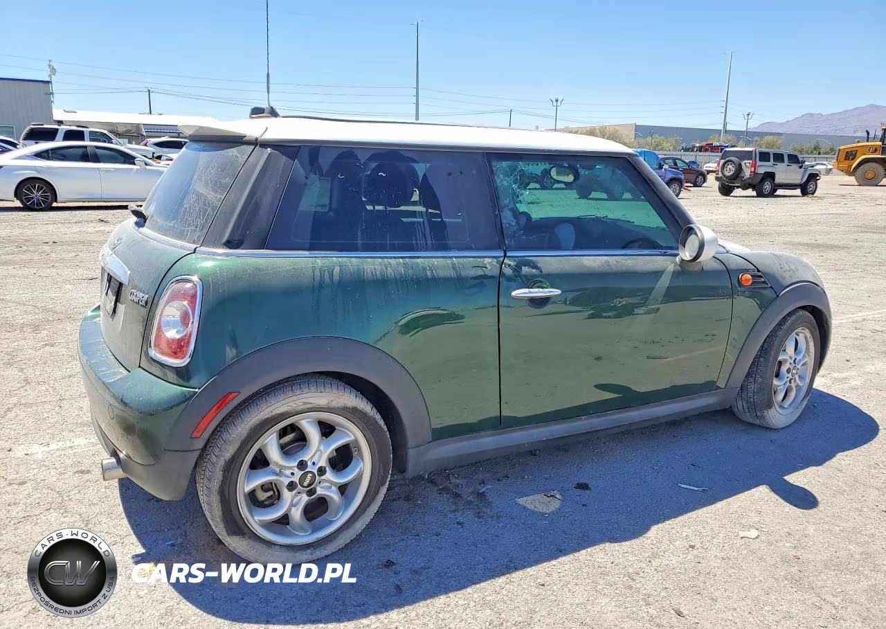 2013 Mini Cooper VIN:WMWSU3C57DT375746 - 3