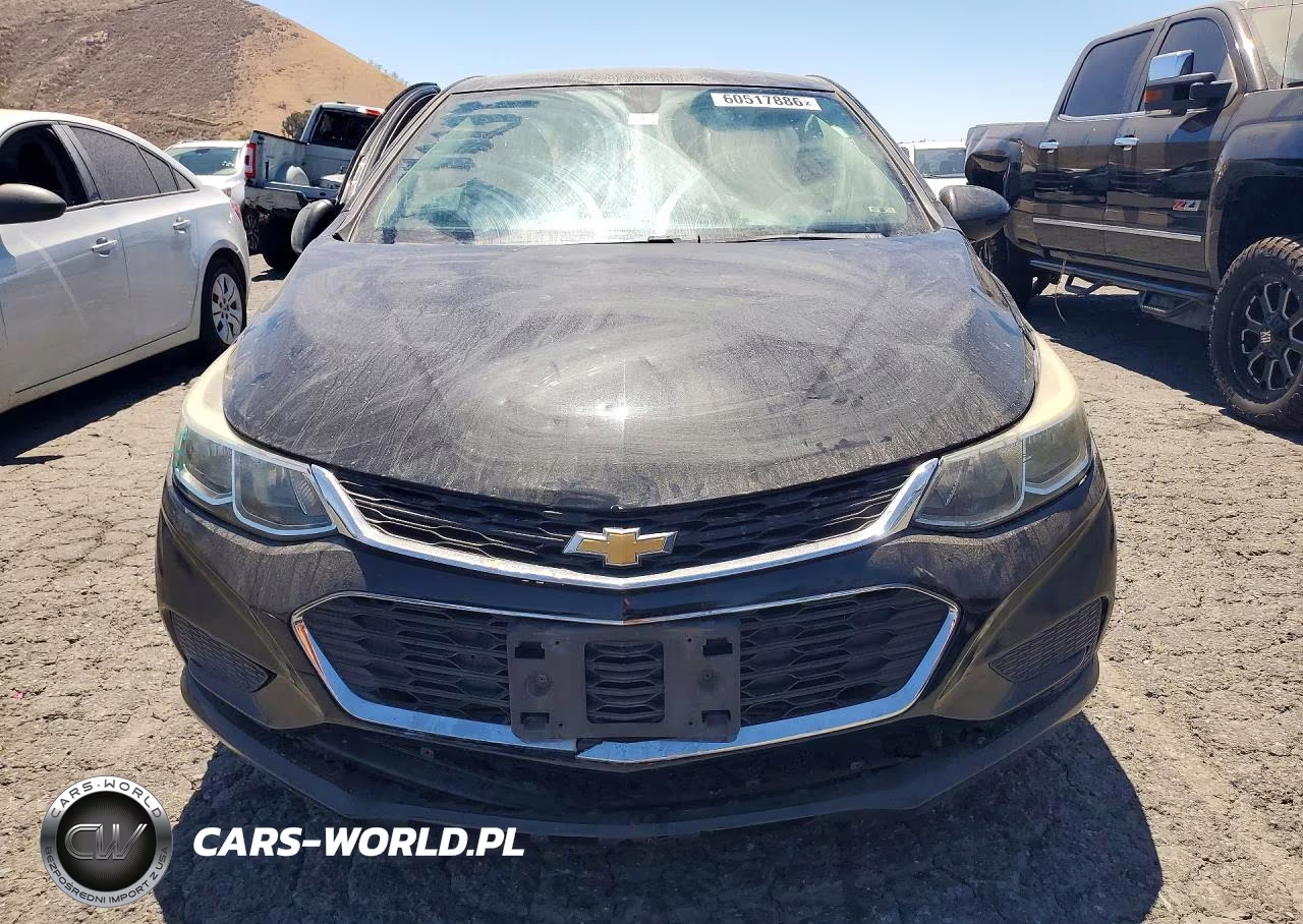 2018 Chevrolet Cruze Ls VIN:1G1BC5SM2J7113429 - 5