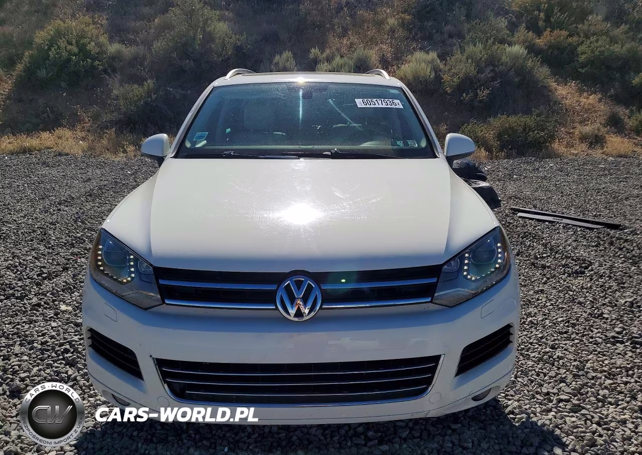 2011 Volkswagen Touareg V6 VIN:WVGFF9BP8BD004733 - 5