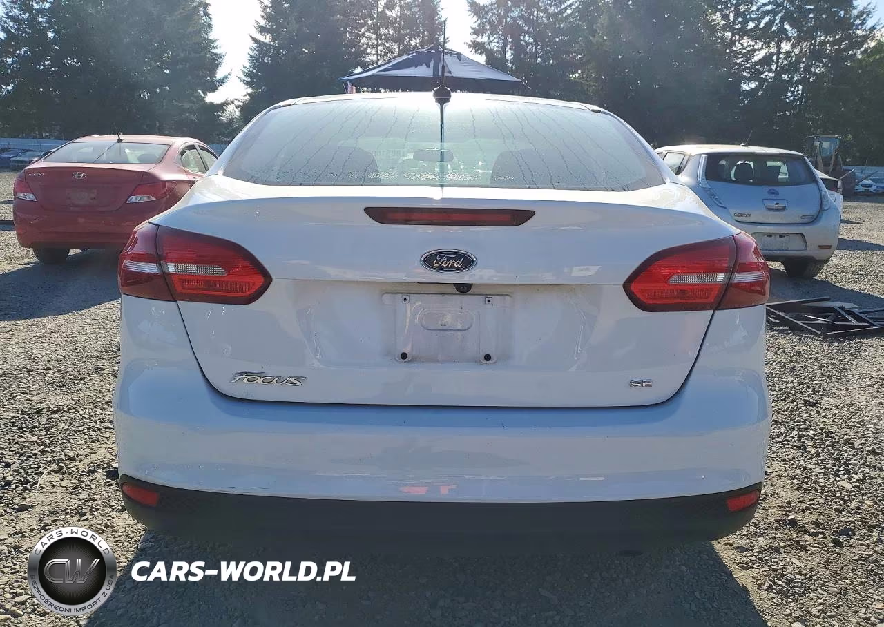 2017 Ford Focus Se VIN:1FADP3F21HL278509 - 6