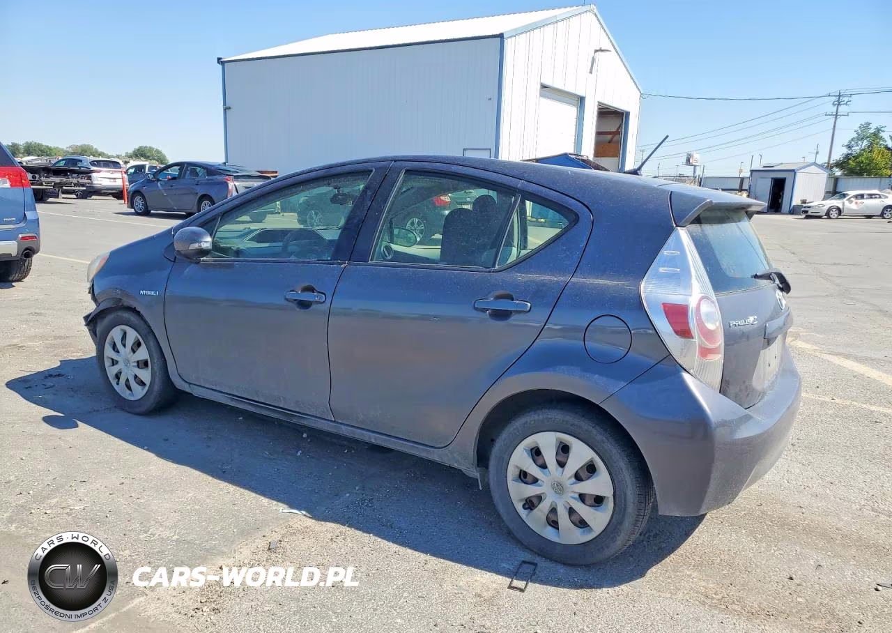 2014 Toyota Prius C One VIN:JTDKDTB38E1063628 - 2