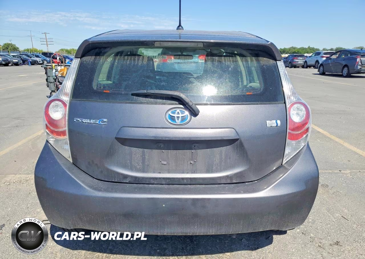 2014 Toyota Prius C One VIN:JTDKDTB38E1063628 - 6