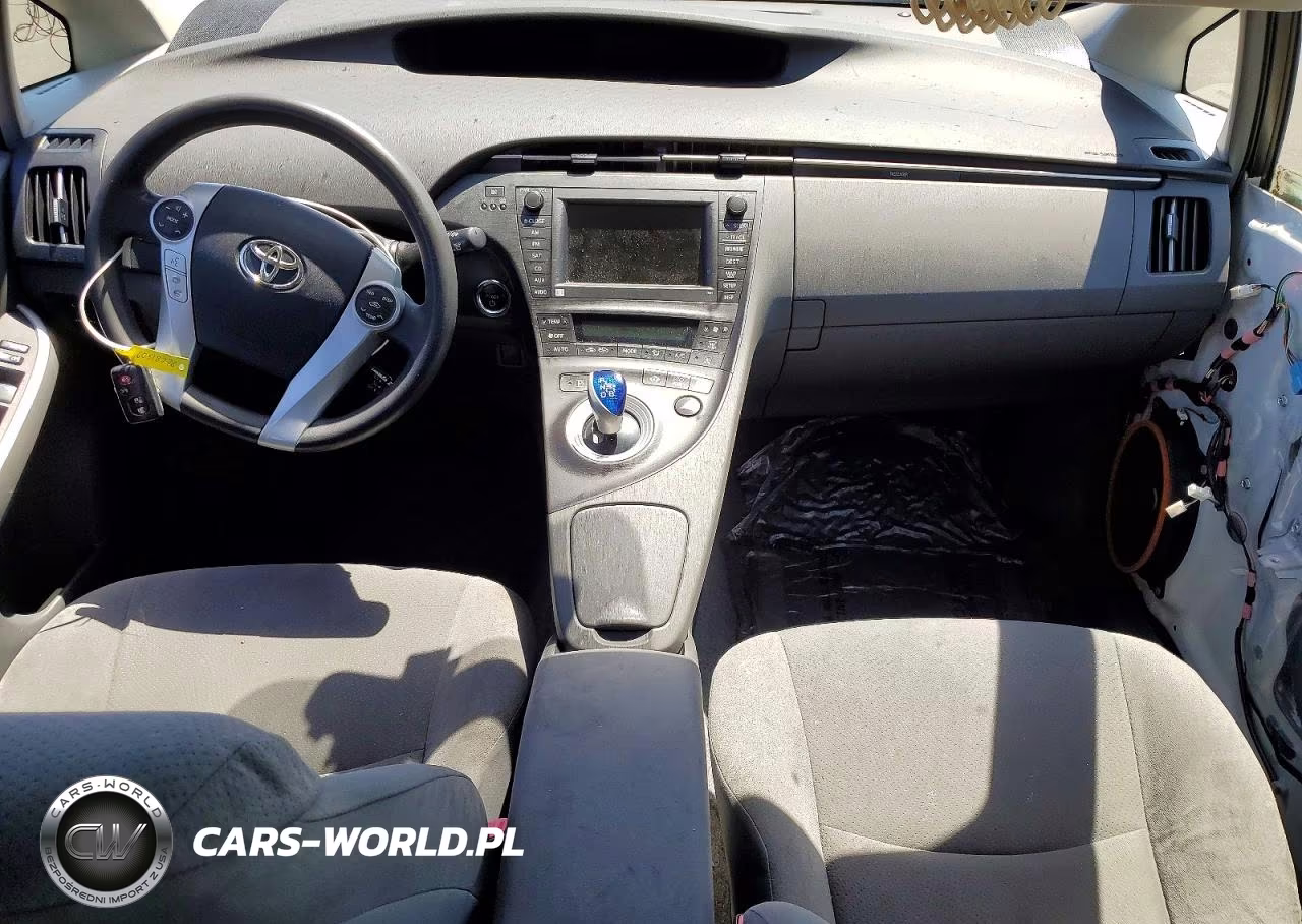 2011 Toyota Prius Three VIN:JTDKN3DU6B1432758 - 8