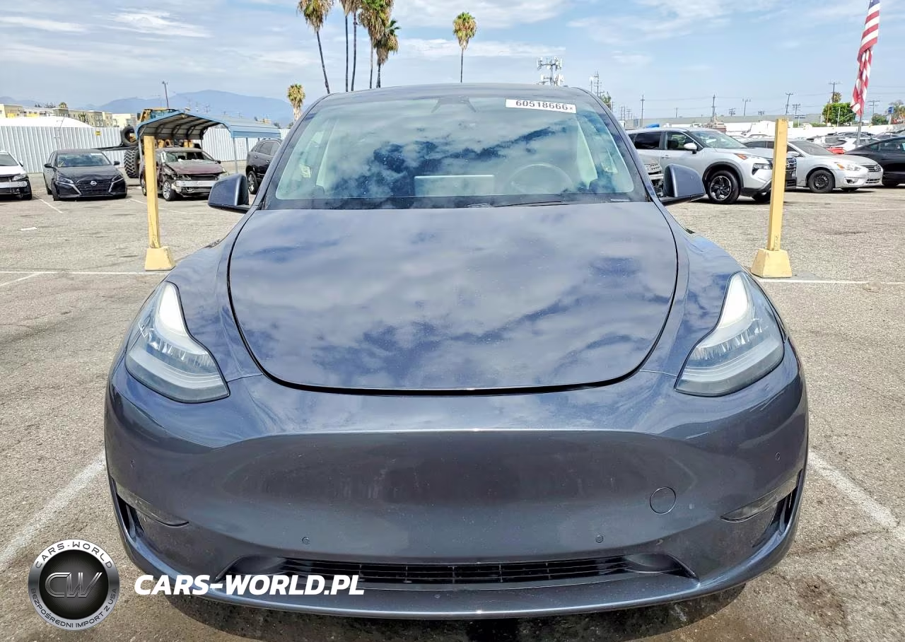 2020 Tesla Model Y VIN:5YJYGDEEXLF019834 - 5