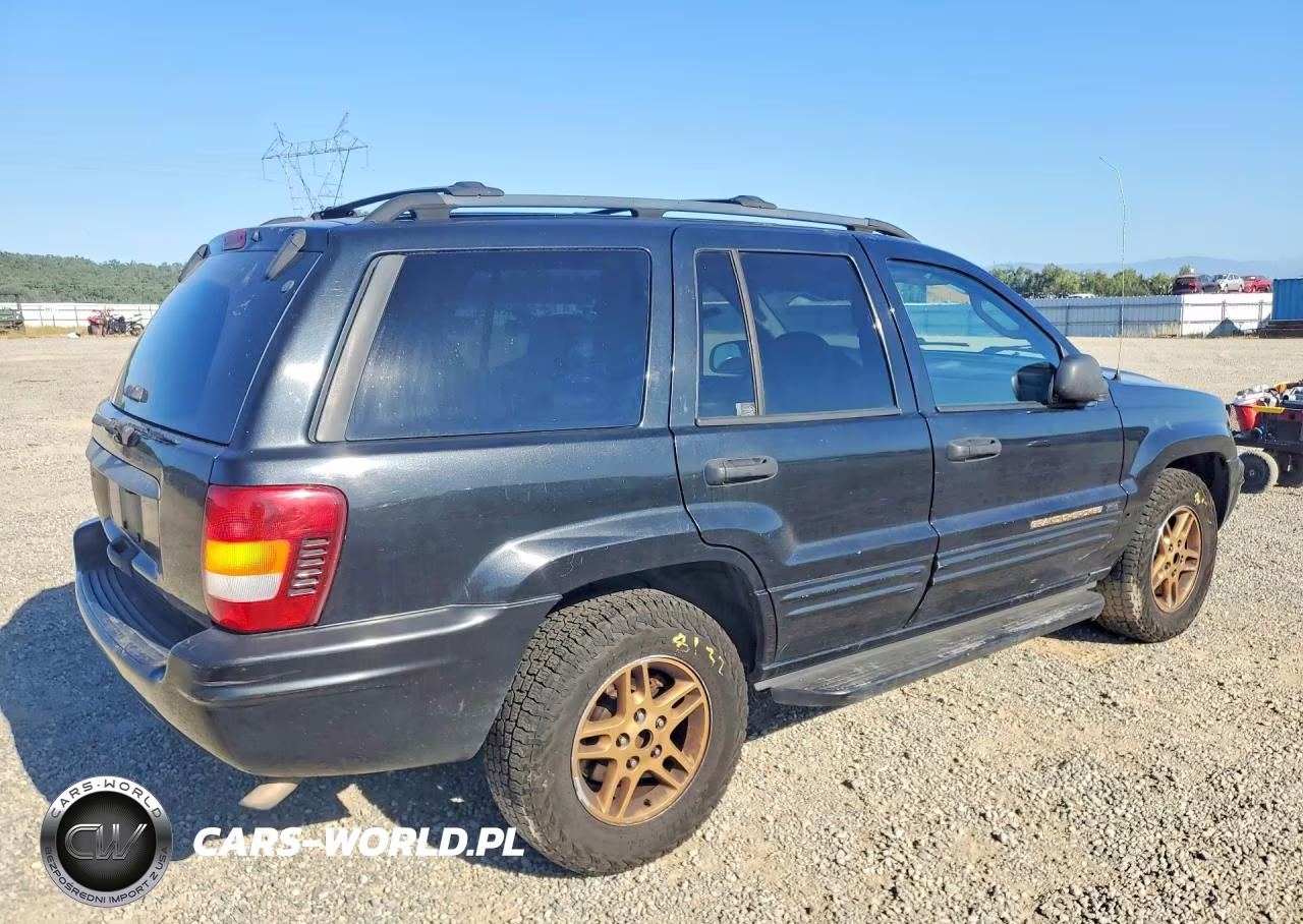 2004 Jeep Grand Cherokee Laredo VIN:1J4GX48S24C370873 - 3
