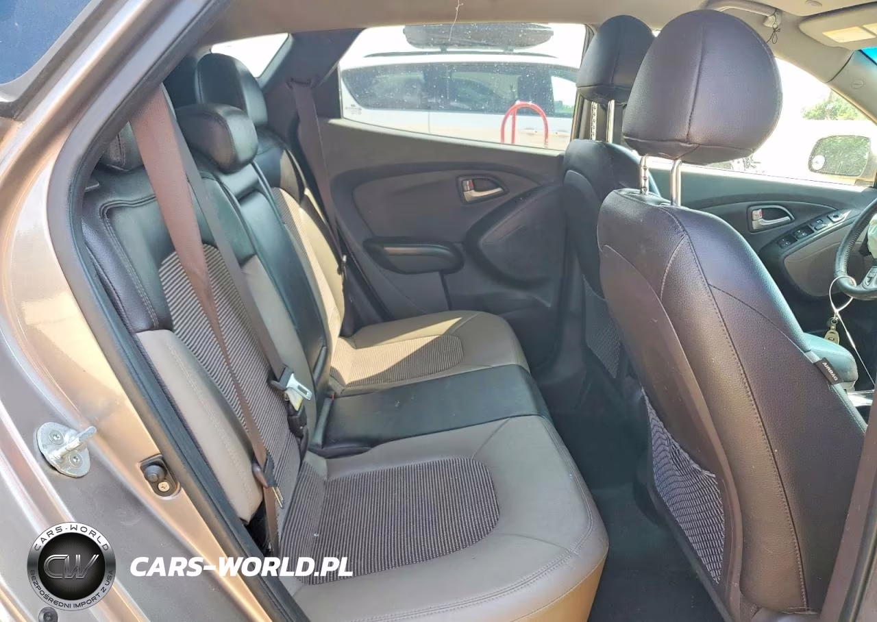 2012 Hyundai Tucson Gls VIN:KM8JU3AC8CU504050 - 10