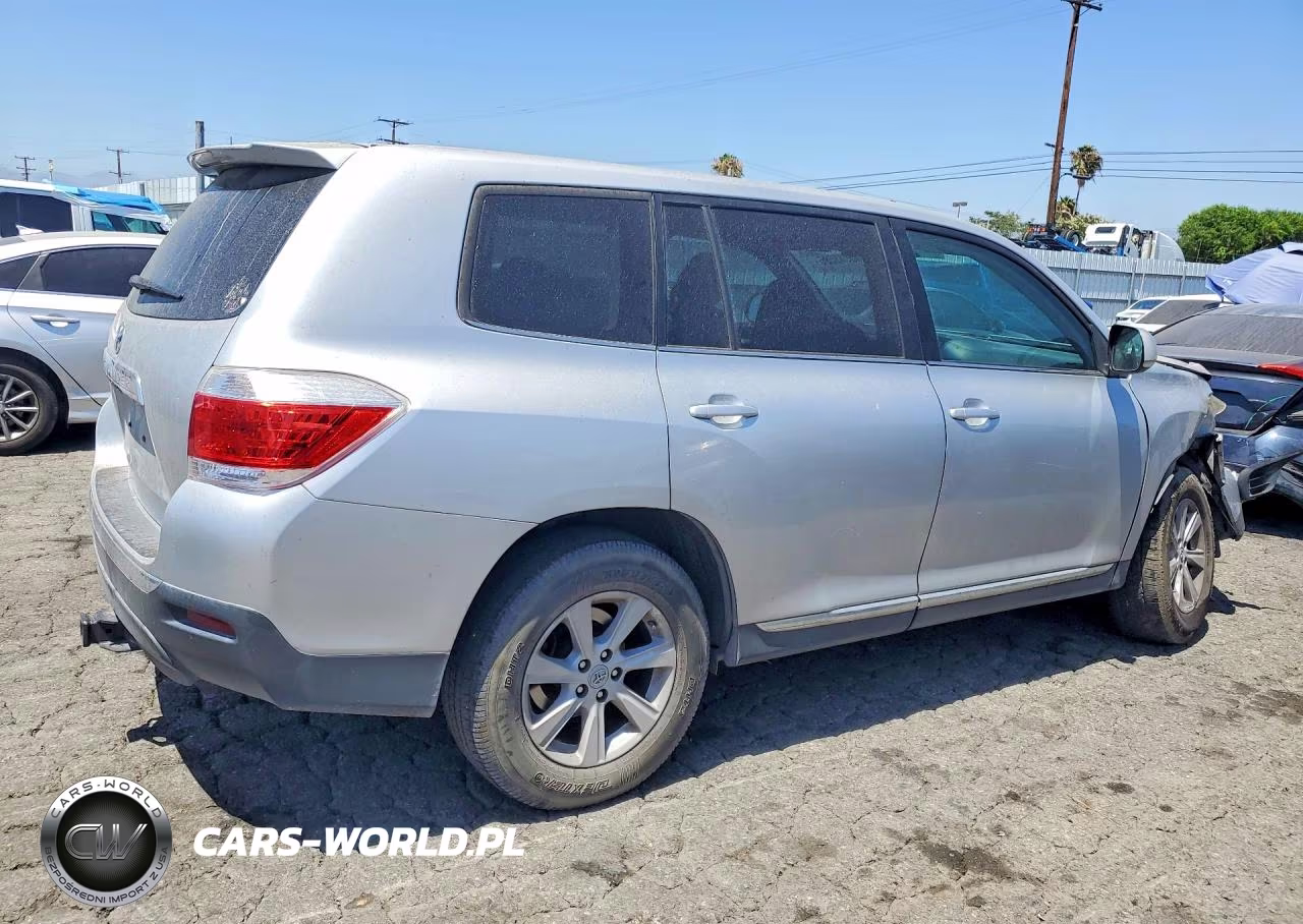 2013 Toyota Highlander Base VIN:5TDZA3EH4DS038757 - 3