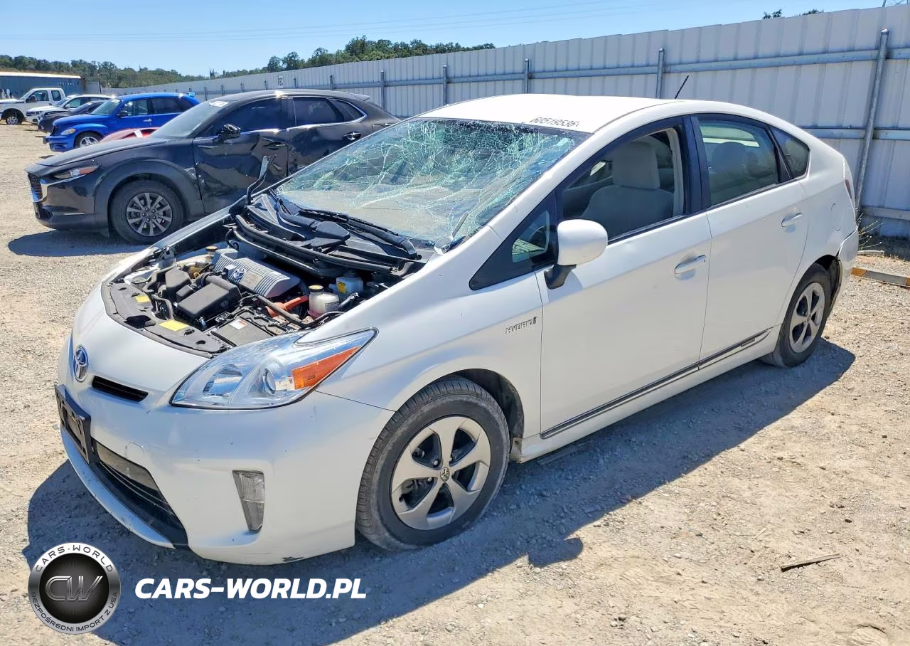 2013 Toyota Prius Three – zdjęcie 1 z 13