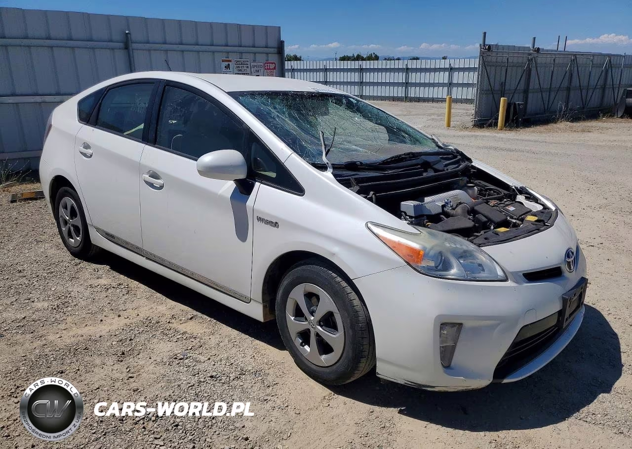 2013 Toyota Prius Three VIN:JTDKN3DU4D5648331 - 4