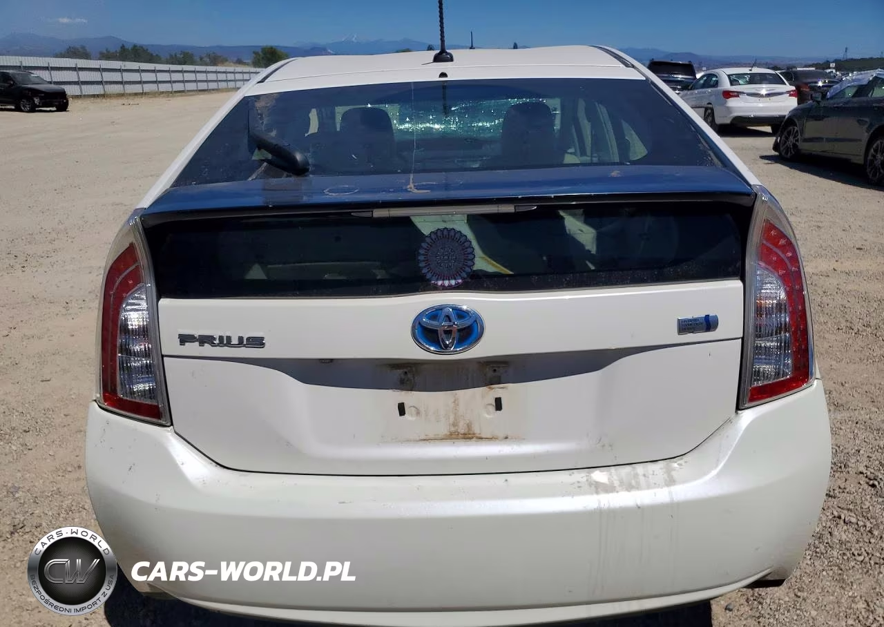 2013 Toyota Prius Three VIN:JTDKN3DU4D5648331 - 6