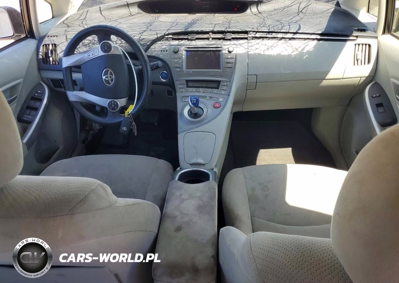 2013 Toyota Prius Three VIN:JTDKN3DU4D5648331 - 8