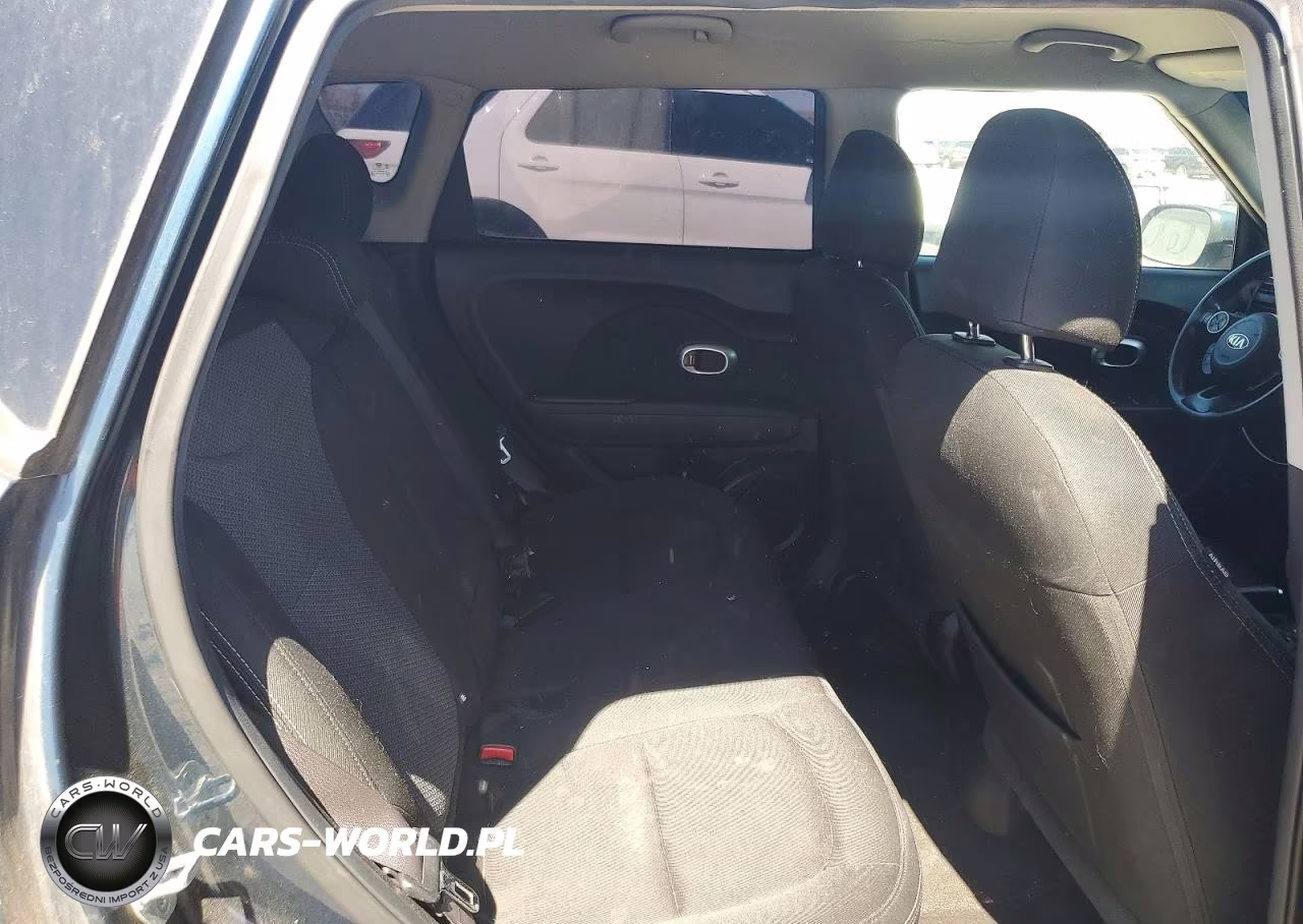 2017 Kia Soul + VIN:KNDJP3A57H7464143 - 10