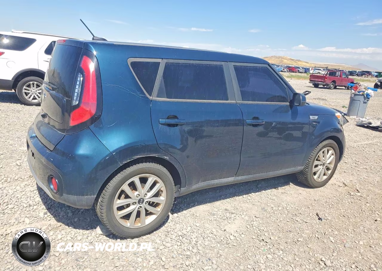 2017 Kia Soul + VIN:KNDJP3A57H7464143 - 3