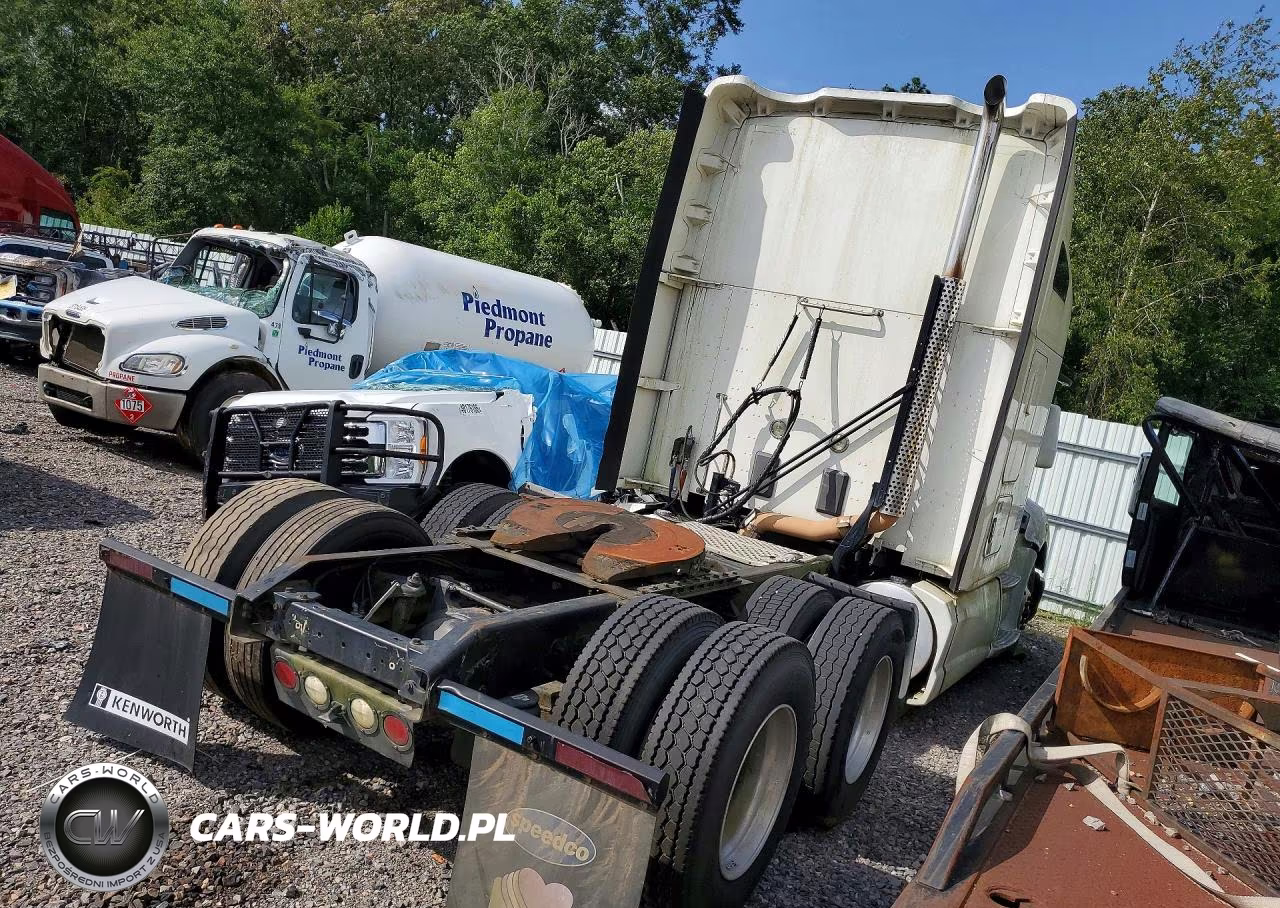 2015 Kenworth Construction T680 VIN:1XKYDP9X1FJ454149 - 3