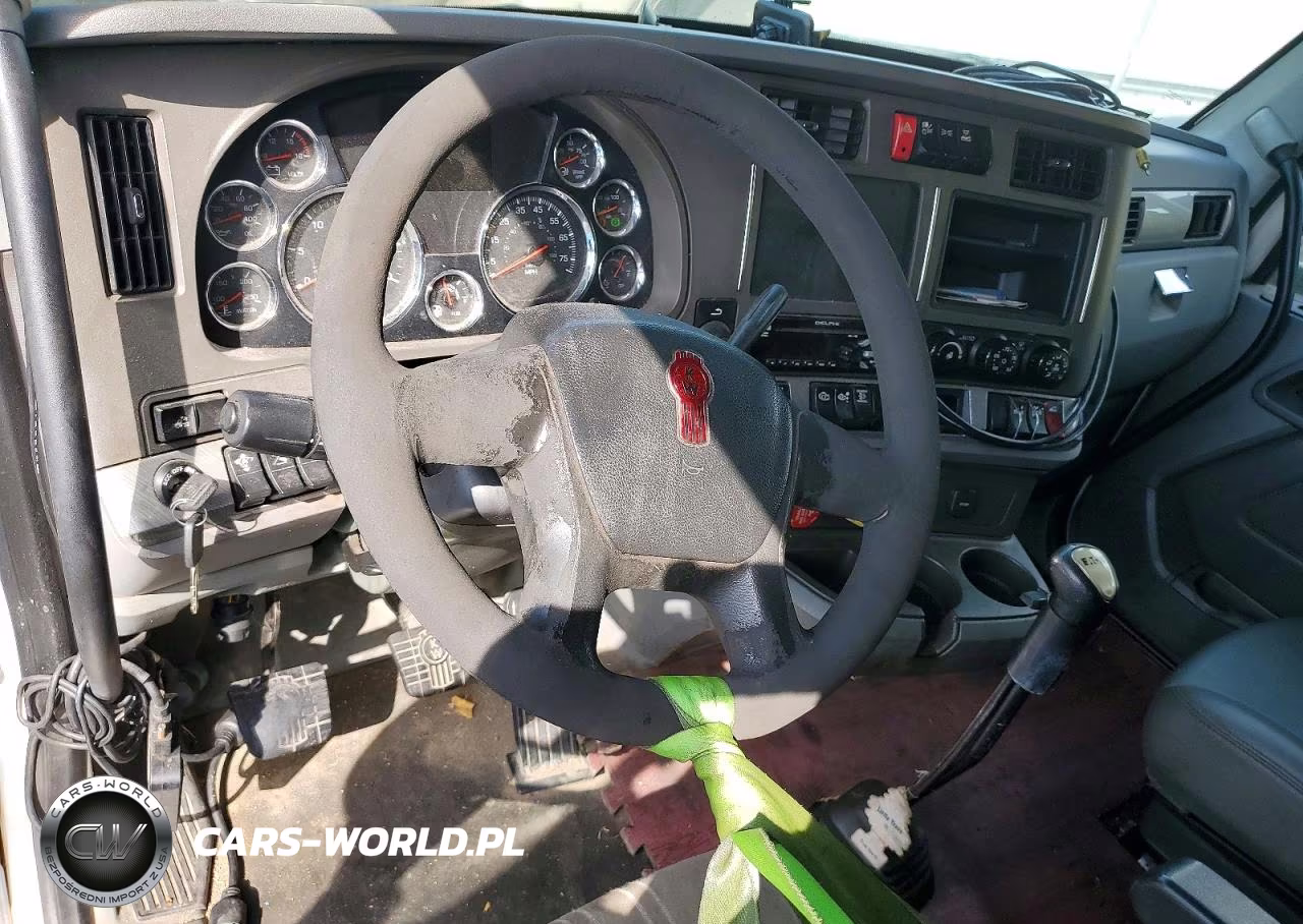 2015 Kenworth Construction T680 VIN:1XKYDP9X1FJ454149 - 8