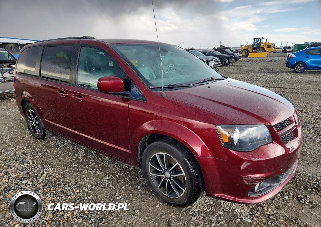 2018 Dodge Grand Caravan Gt VIN:2C4RDGEG8JR285113 - 4