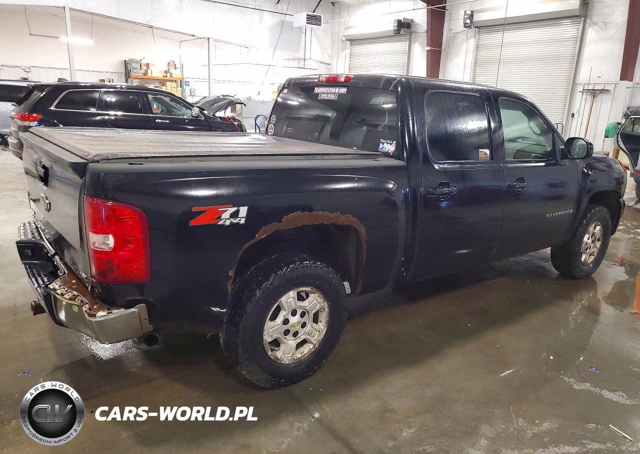 2008 Chevrolet Silverado K1500 VIN:2GCEK133981169588 - 3