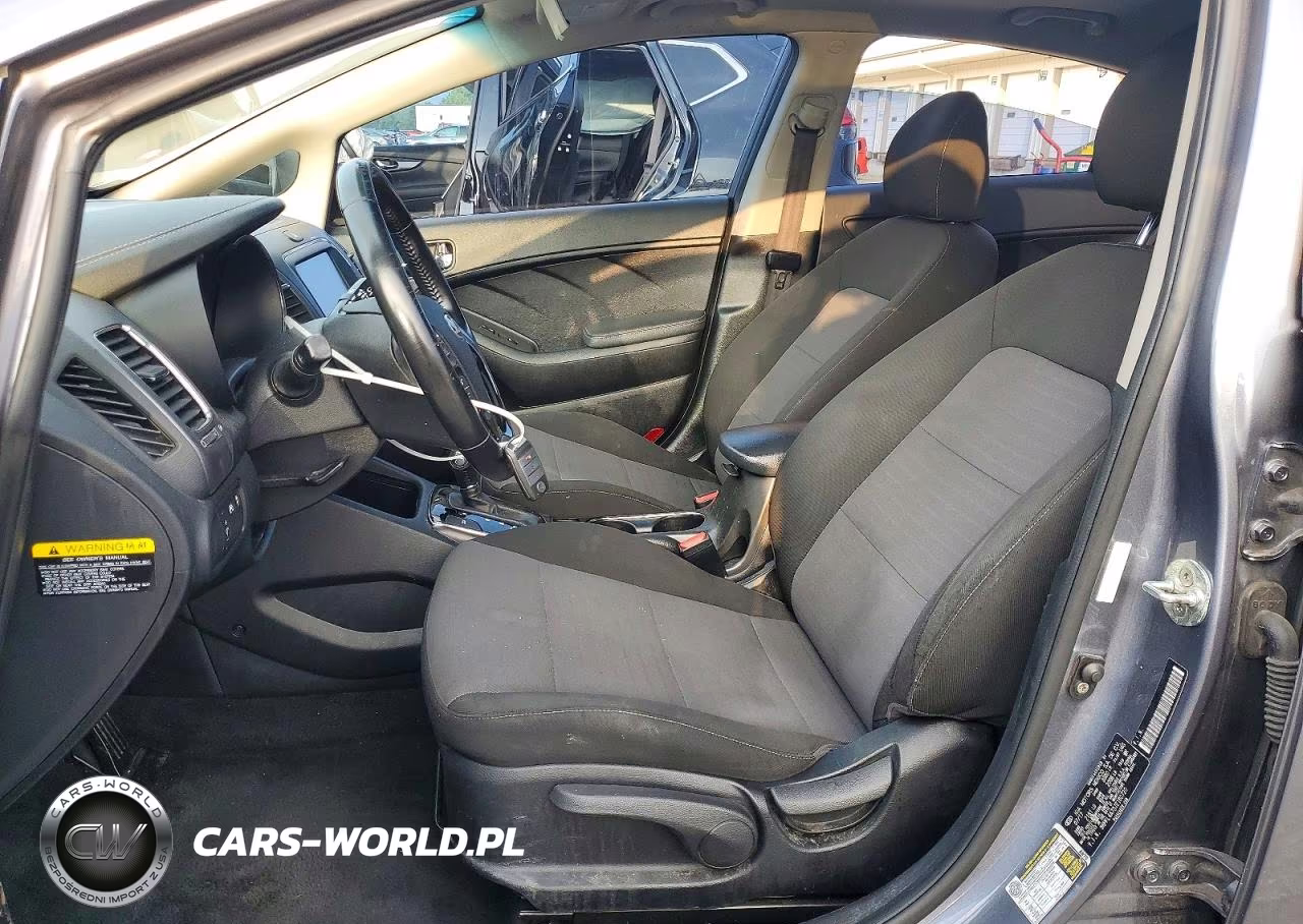 2018 Kia Forte S VIN:3KPFL4A73JE180720 - 7